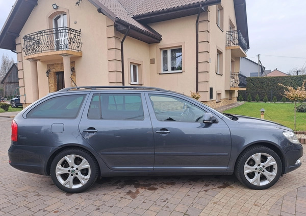 Skoda Octavia cena 29900 przebieg: 185000, rok produkcji 2011 z Wolbrom małe 232